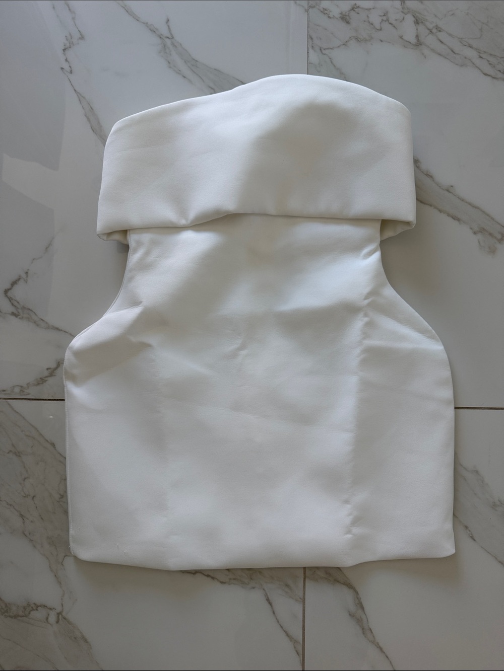 NWT White Structural Dress Size Small Bella Barnett - Picture 3 of 9